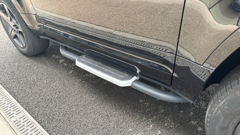 Land Rover Defender 3.0 D250 X-Dynamic SE 90 3dr Auto Diesel Estate